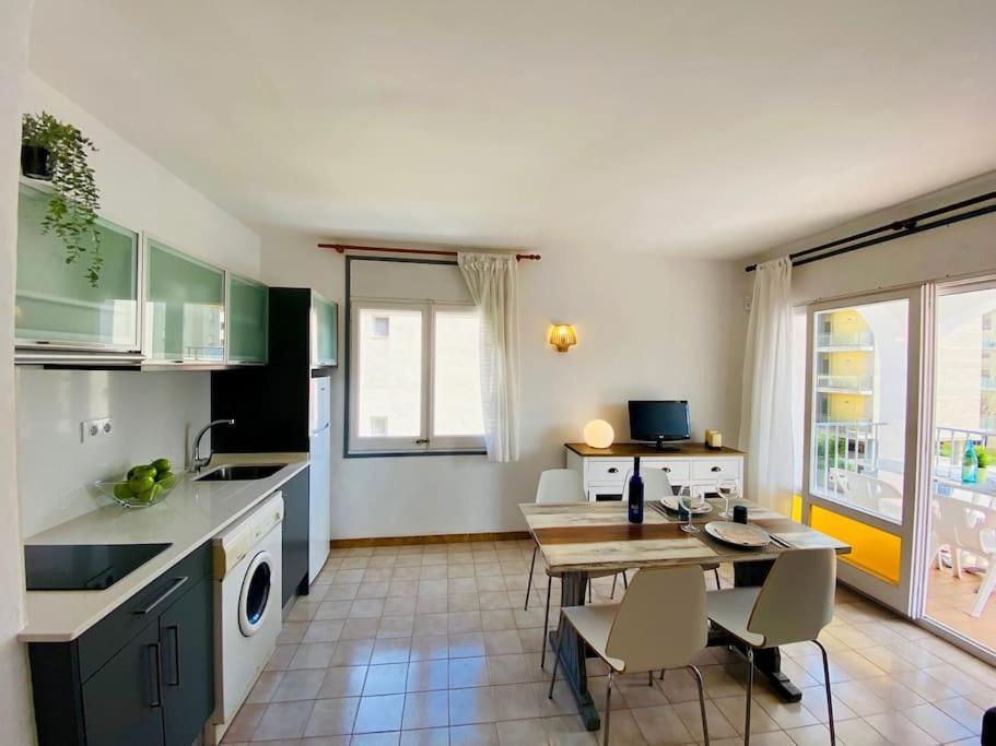 Apartamentos Aquarium Roses Eksteriør bilde